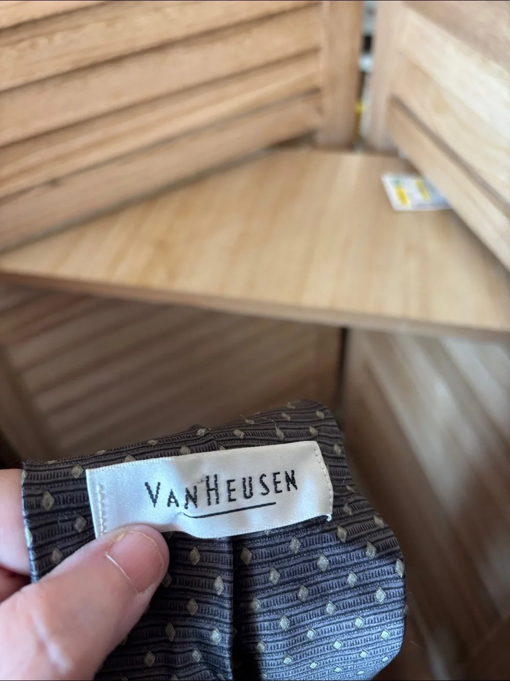 Classic Men's Van Heusen Patterned Silk Tie